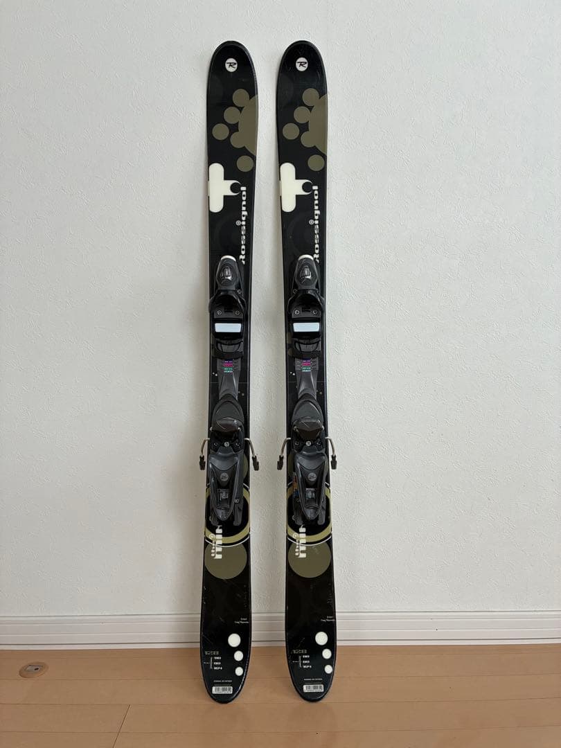 Rossignol ミッドスキー　ストック付き