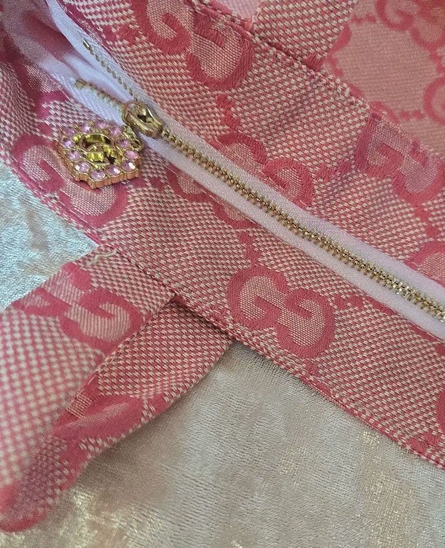 希少最安値！GUCCI ノベルティ ロゴキャンパストートバッグ ピンク