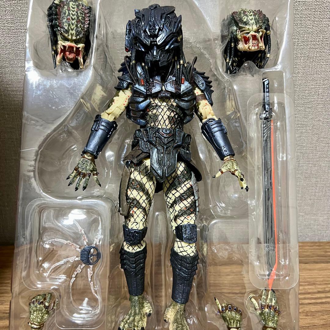 NECA アルティメット アーマード ロストプレデター2 ネカ