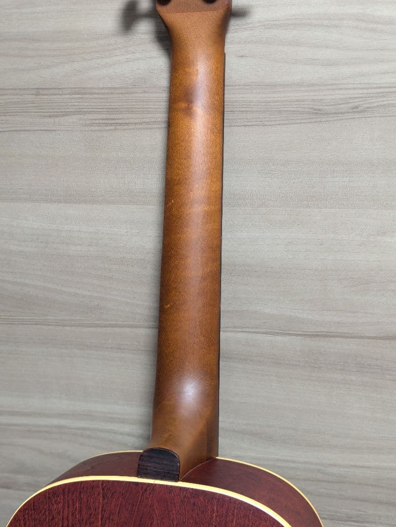 Art & Lutherie Ami Spruce トップ単板 パーラーギター