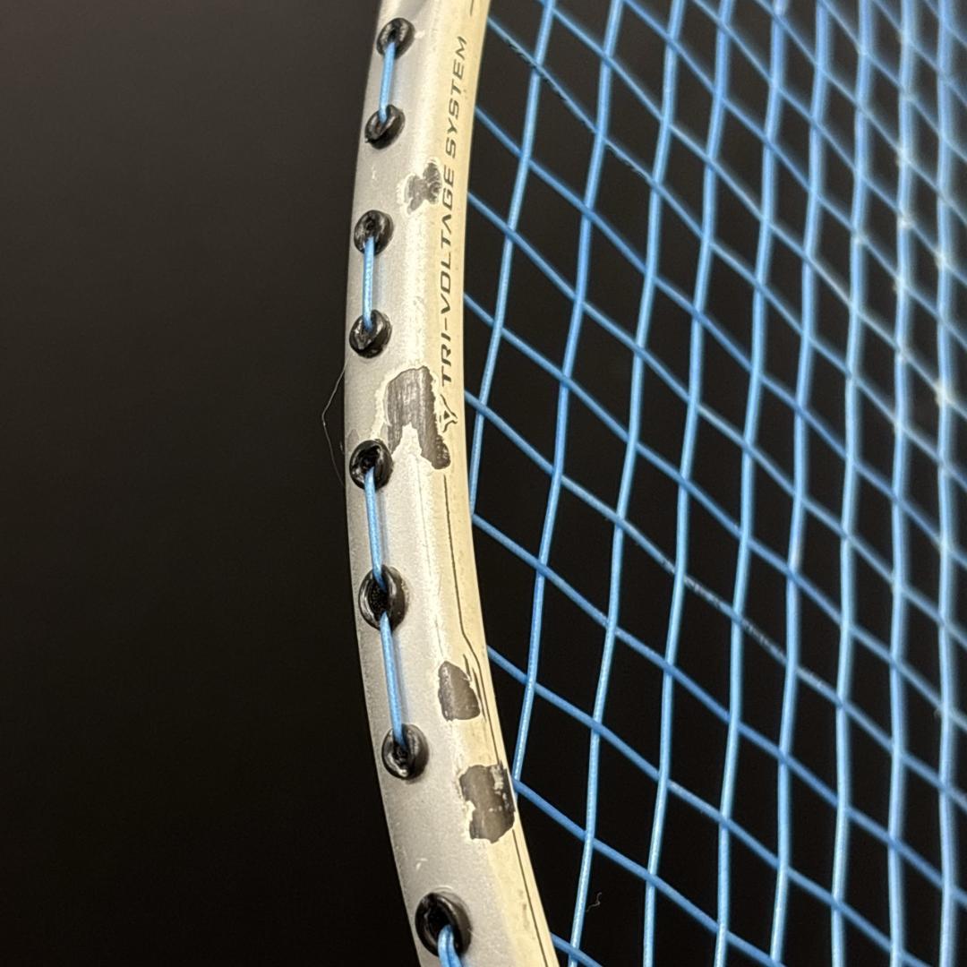 YONEX　VOLTRIC　70　E　tune　ヨネックス　バトミントンラケット
