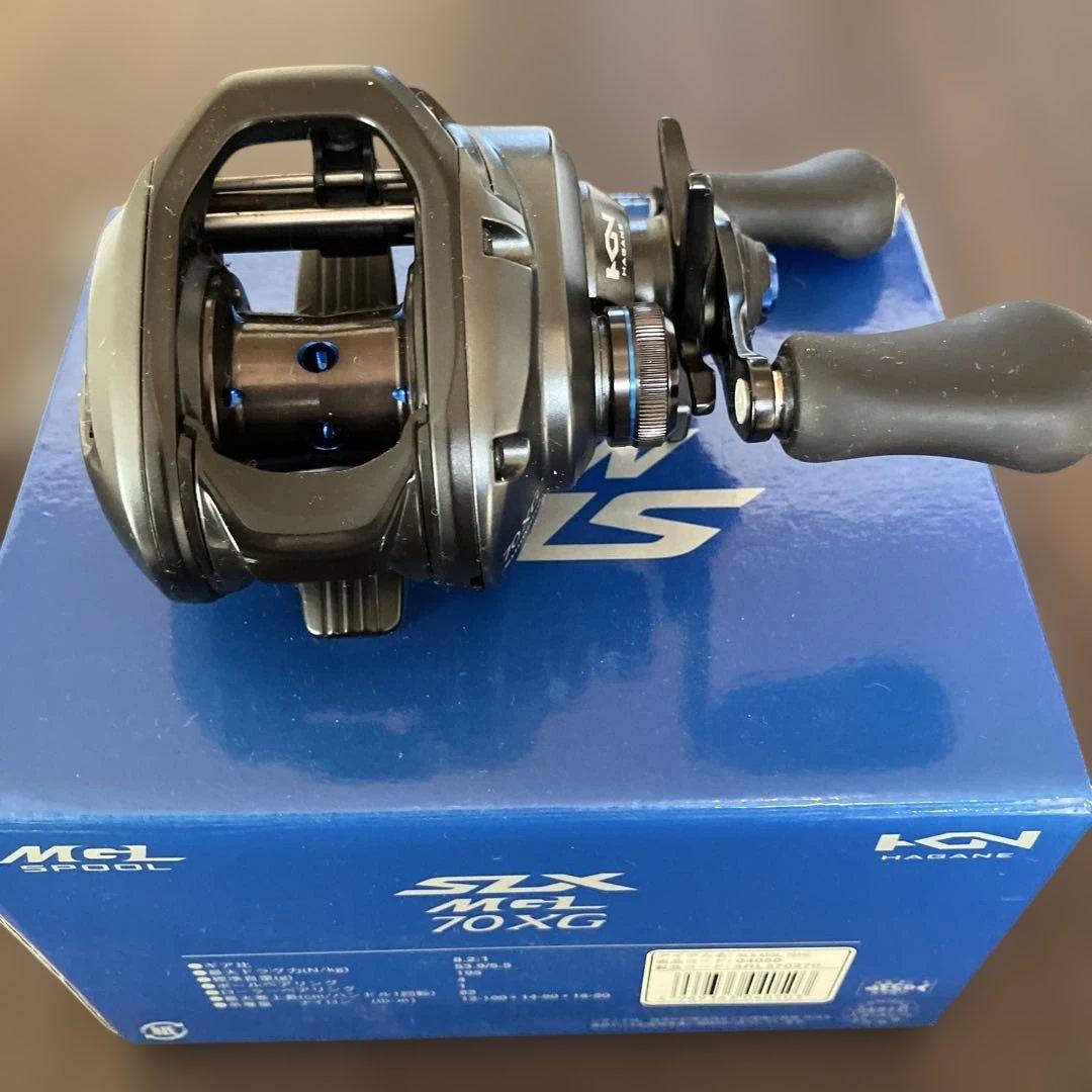 19 SLX mgl 70XG ベイトリール 右ハンドル
