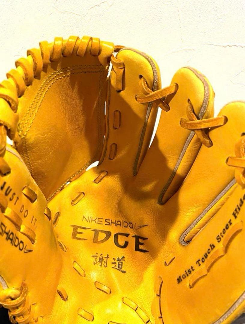 NIKE 謝道Edge 黄色　グローブ