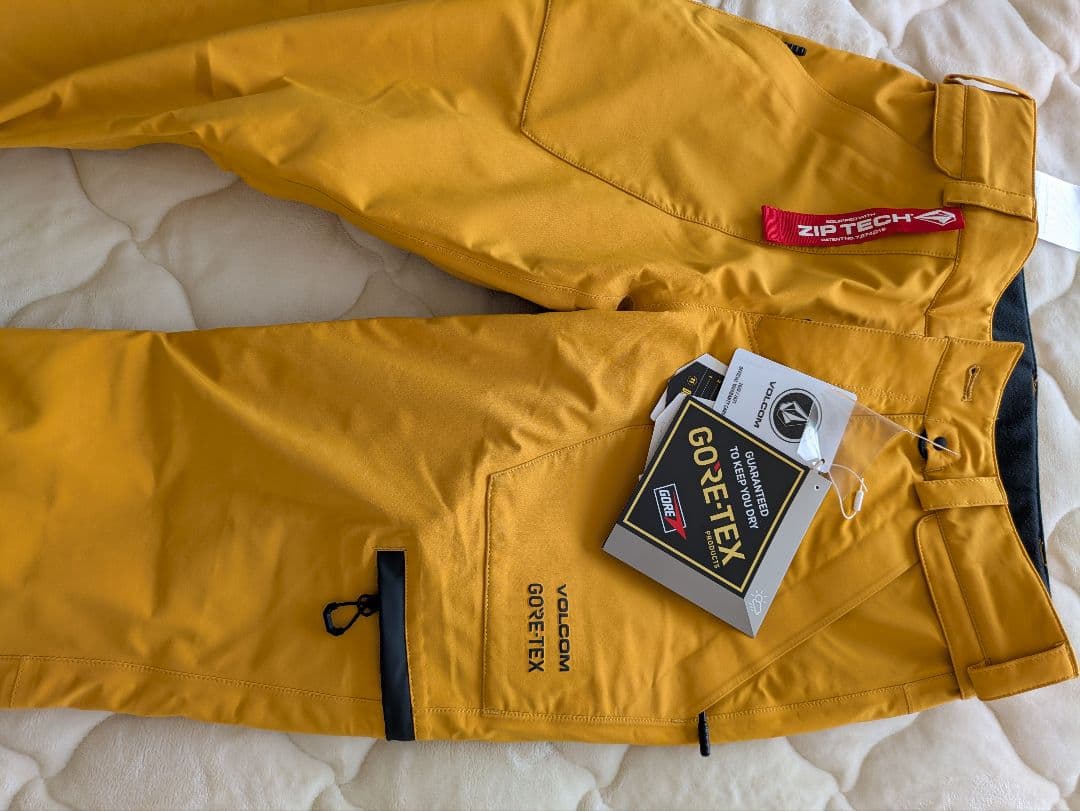 ボルコム　GORE-TEX　スノーボードパンツUS Sサイズ　マスタードカラー