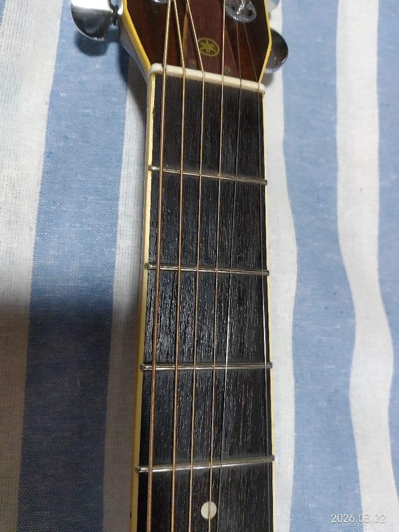 YAMAHAのジャパンヴィンテージ・ドレッドノートFG-251年代の割にはキレイ