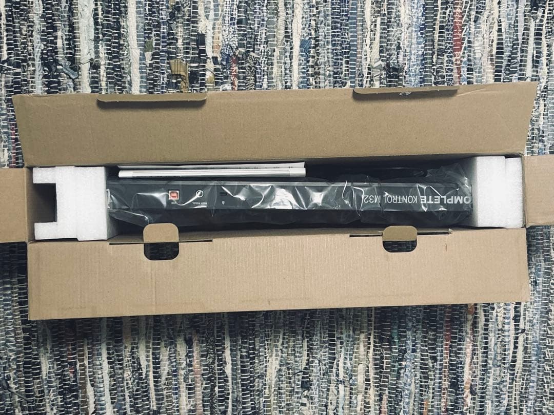 鍵盤楽器 KOMPLETE KONTROL M32