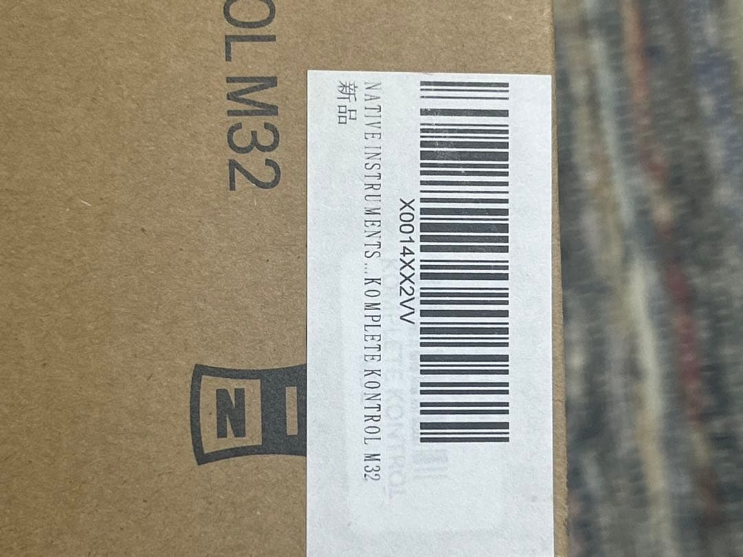 鍵盤楽器 KOMPLETE KONTROL M32