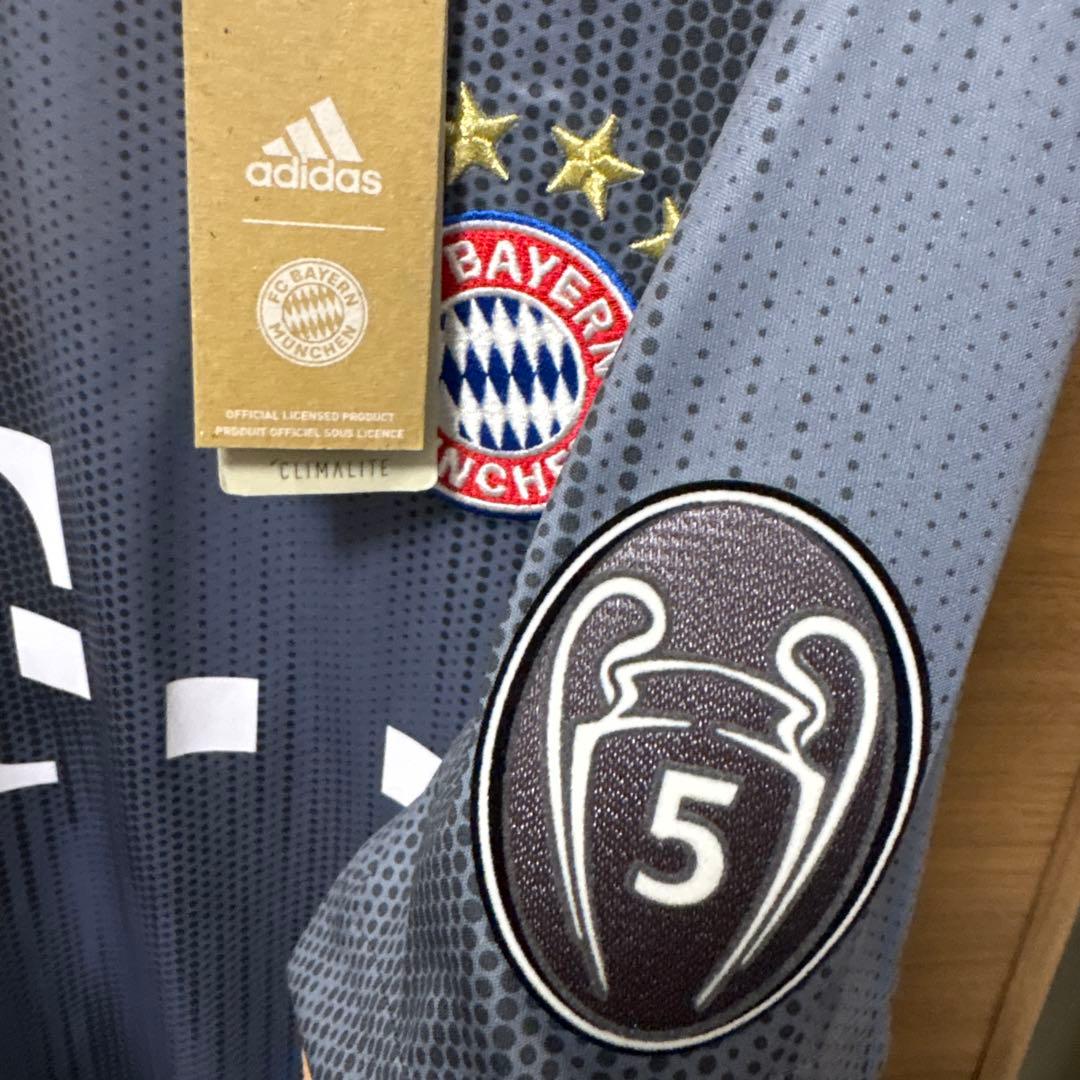 adidas バイエルンミュンヘン　フンメルス　Mサイズ
