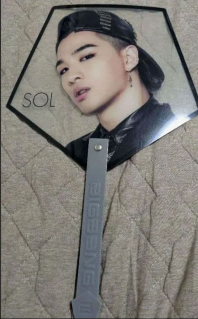 非売品　BIGBANG G-DRAGON SOL うちわ 4枚セット　おまけ付き