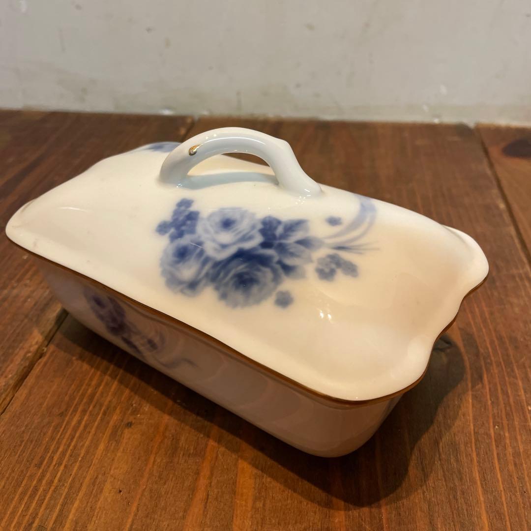 美品　大倉陶園　ブルーローズ　バターケース　小物入れ　上品な薔薇の絵柄が素敵な