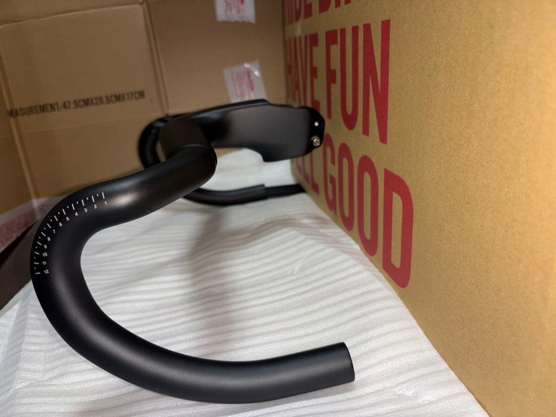 新品　TREK Aero RSLロード一体型ハンドルバー　370/400×90