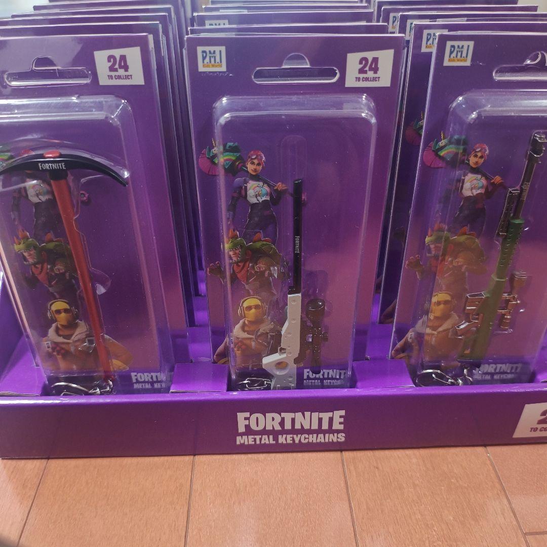 FORTNITE　メタルキーチェーン　24種コンプセット(箱)