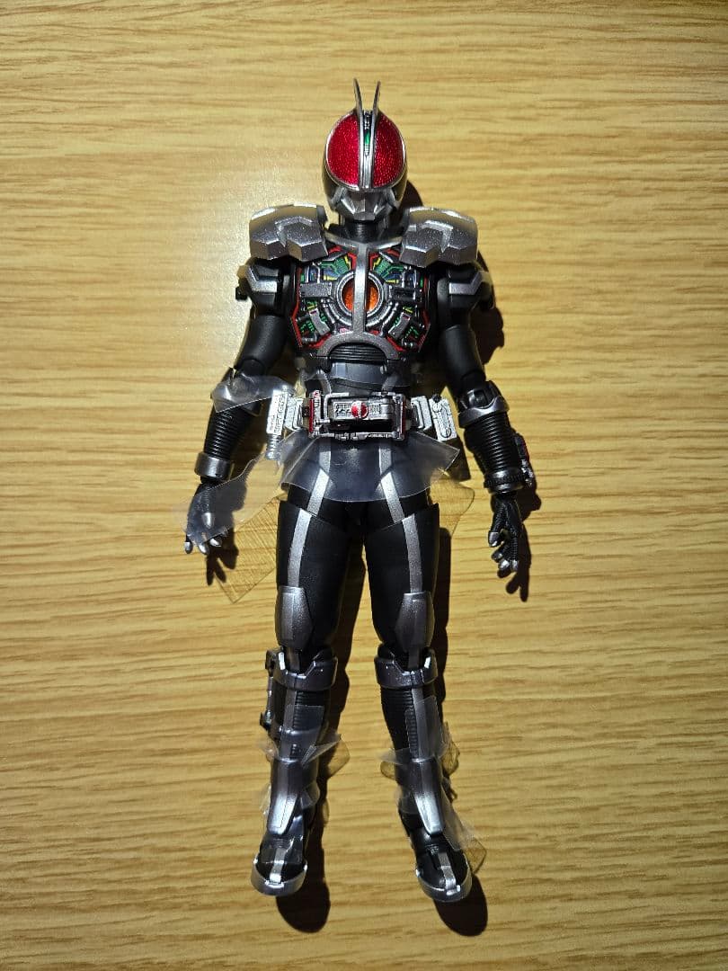 S.H.Figuarts（真骨彫製法） 仮面ライダーファイズ アクセルフォーム