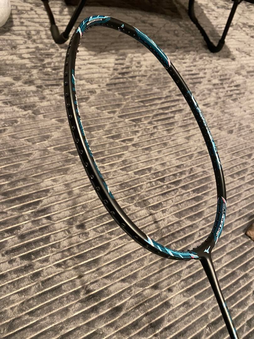 Mizuno フォルティウス60 バドミントンラケット　ケース付き