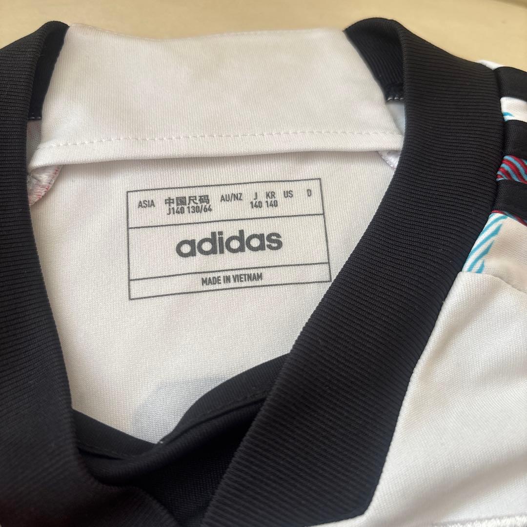 adidas 日本代表 ジュニアサッカーウェア 9番 サイズ上140、下130