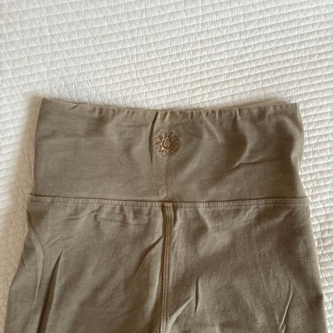 Yinyang yoga wear カーキ ハイウエスト ヨガパンツ
