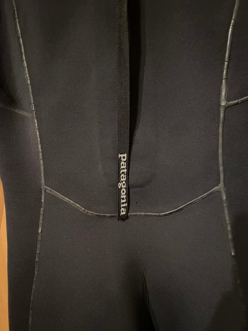 patagonia ブラック ウエットフルスーツ