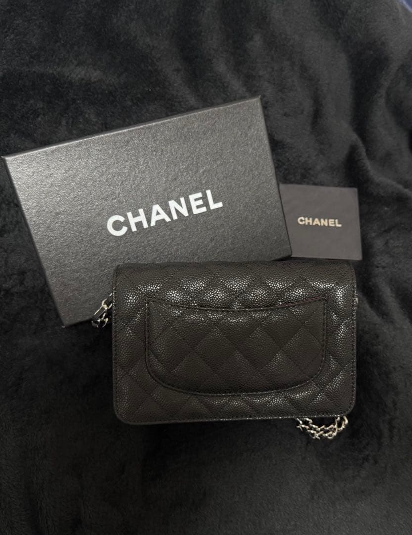CHANELノベルティ チェーンウォレット　バック シルバー