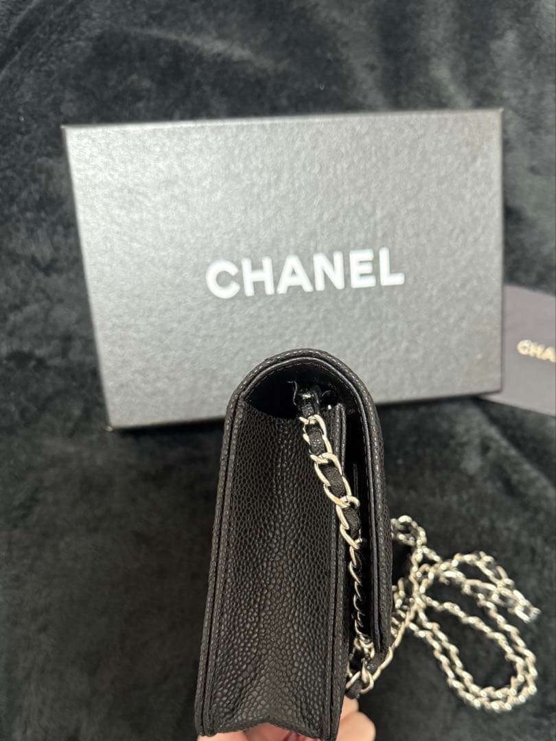 CHANELノベルティ チェーンウォレット　バック シルバー