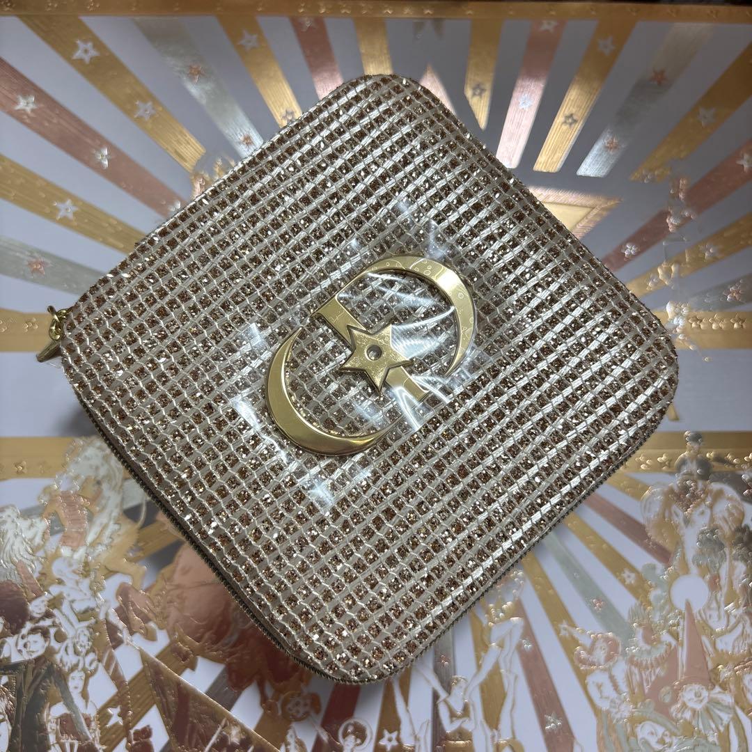 DIOR 2025ホリデー限定ジュエリーケースギフトセット