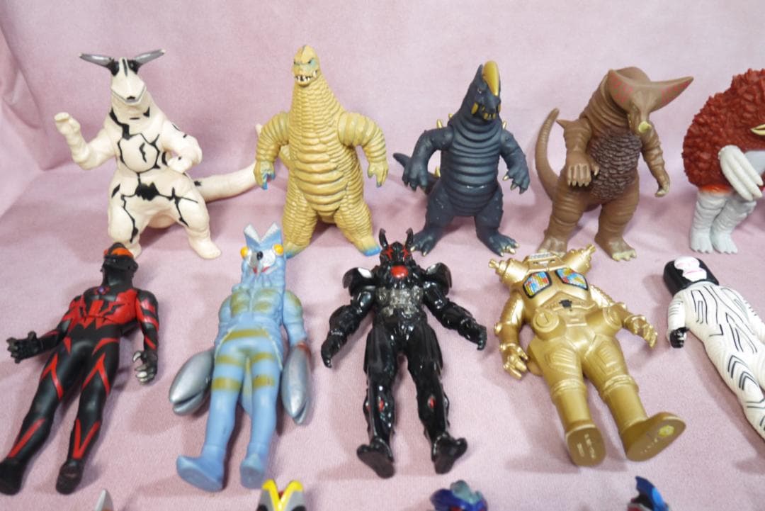 ウルトラヒーローシリーズ500　ウルトラ怪獣シリーズ500　ソフビ　58体
