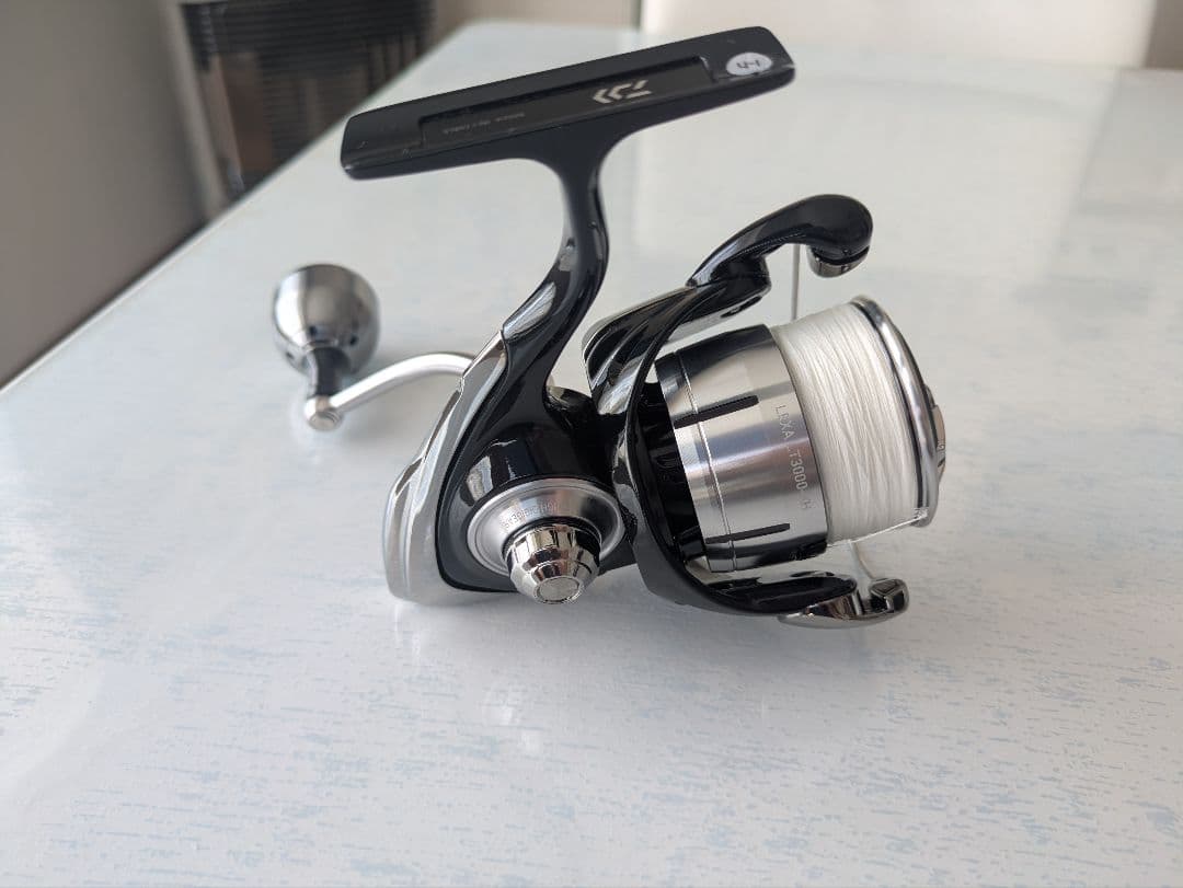 DAIWA 23レグザ LT3000-XH スピニングリール