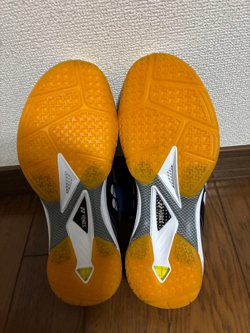 ヨネックス　パワークッション65Z バドミントンシューズ