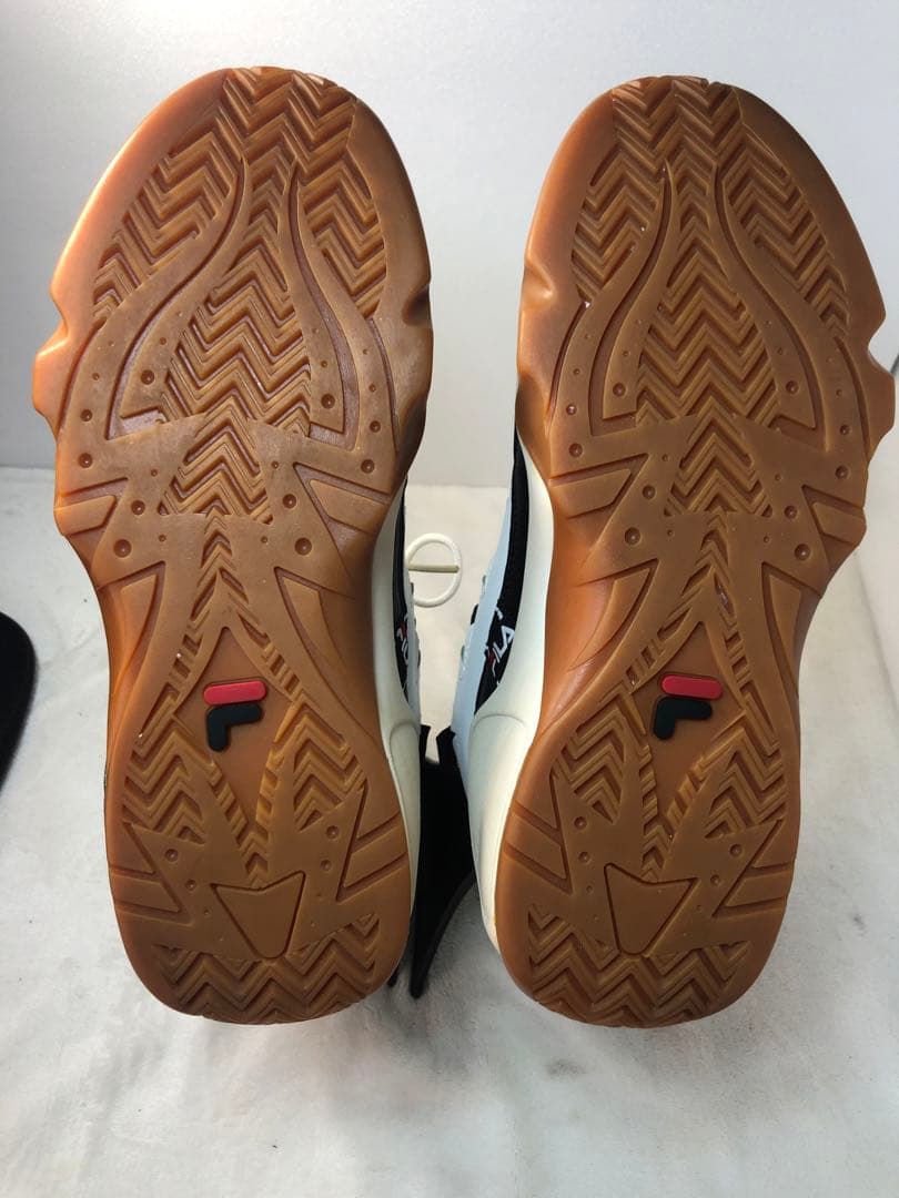 ロ*上様 FILA フィラ　グラントヒル1タルボス　ホワイト　ブラック 27.0