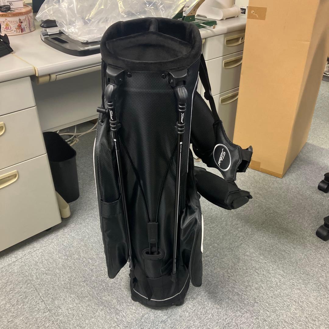 Titleist 軽量キャディバッグ ブラック/ホワイト