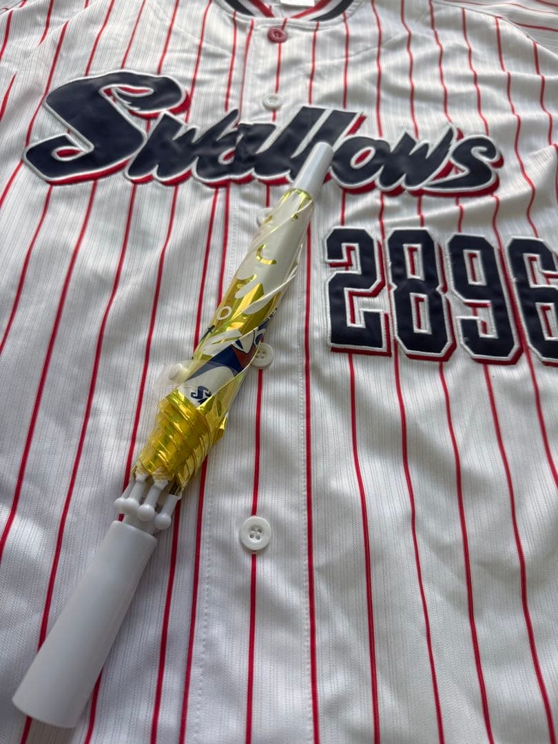 【美品】ヤクルトスワローズ ユニフォーム 2896つば九郎　L 応援グッズ