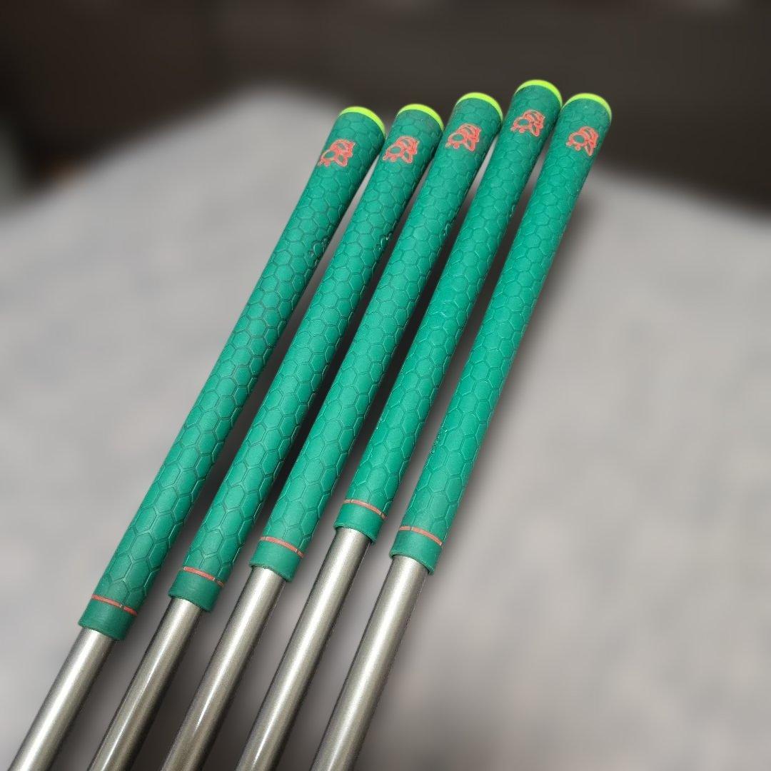 TaylorMade P790 レッドブルコラボ　限定アイアン　5本セット➀