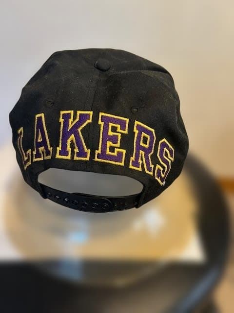 【NBA公式・緑ツバ裏】ロサンゼルス・レイカーズ公式キャップ（90s）