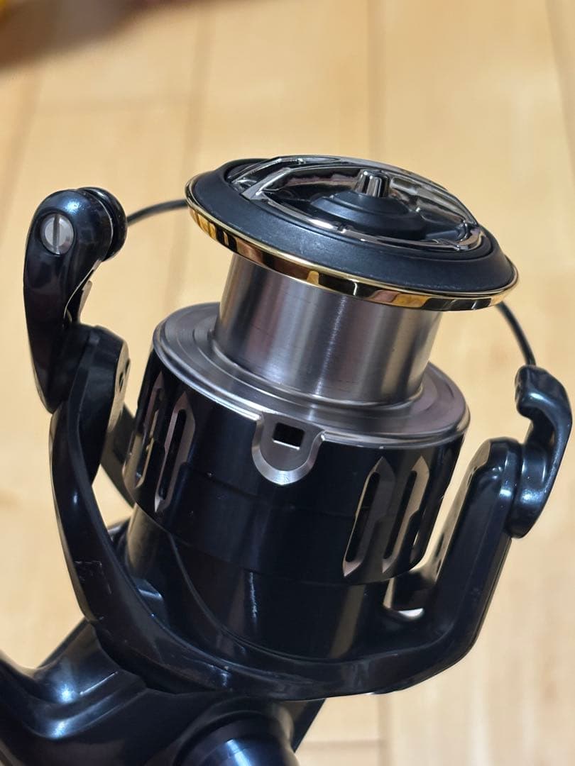 SHIMANO 17TWIN POWER XD 4000XG スピニングリール