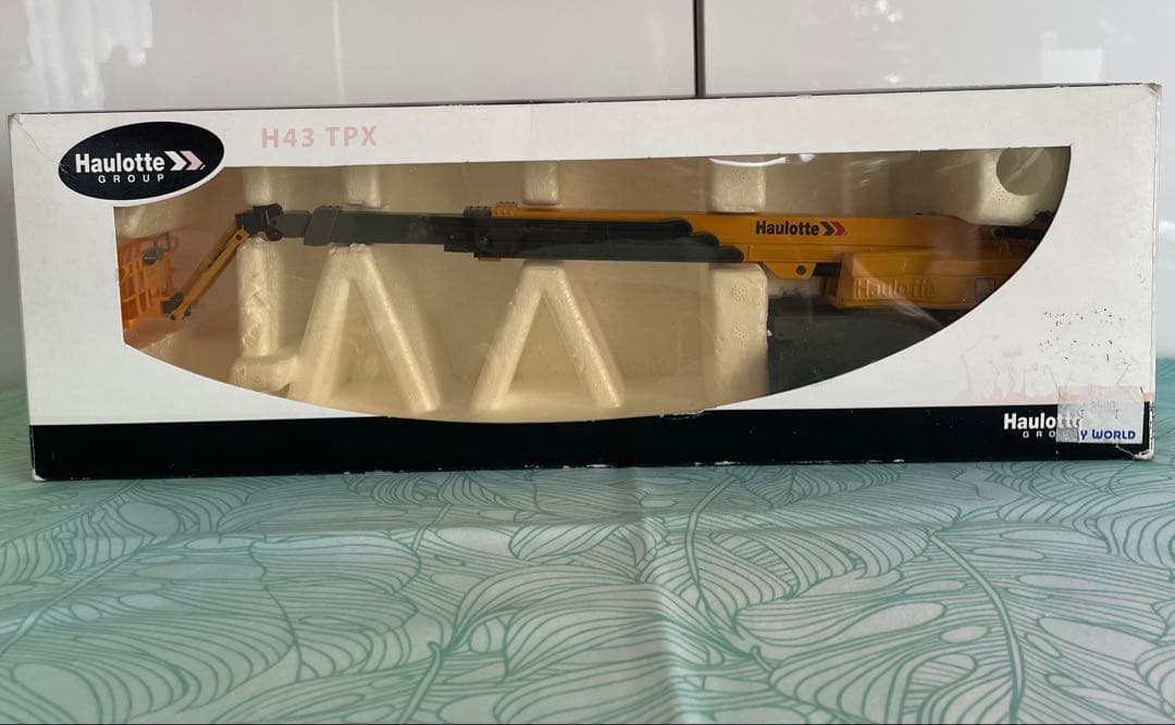 Haulotte H43 TPX ミニカー 1:50
