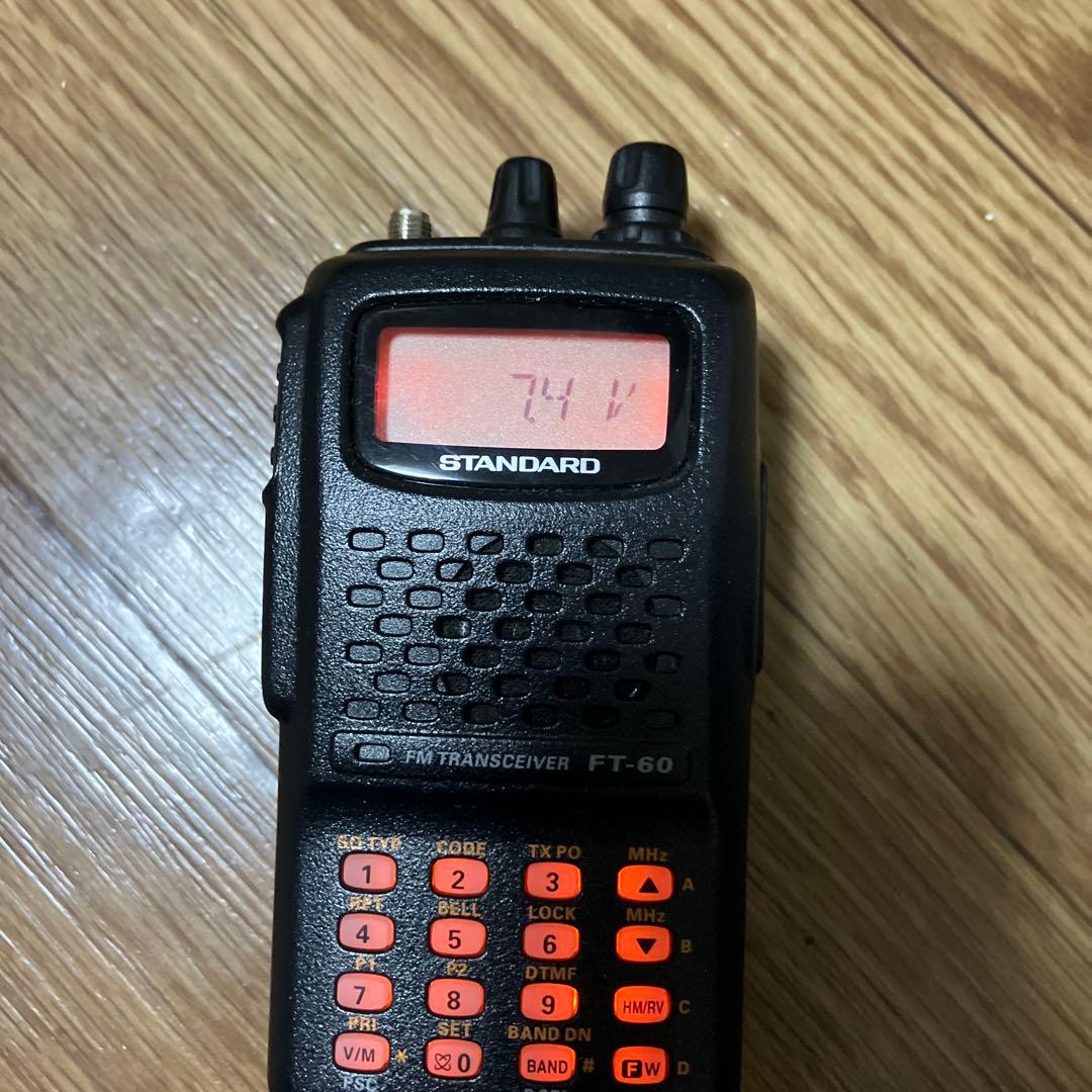 トランシーバー YAESU FT-60