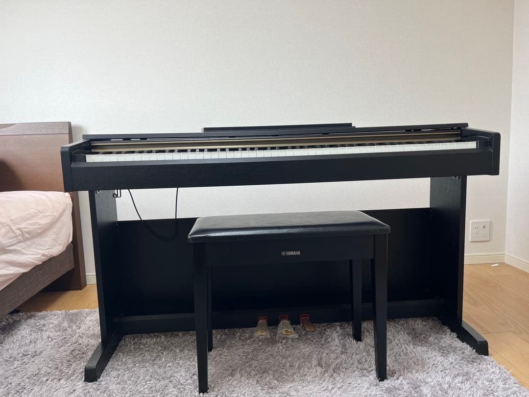 Yamaha Arius デジタルピアノ 黒色 椅子付き