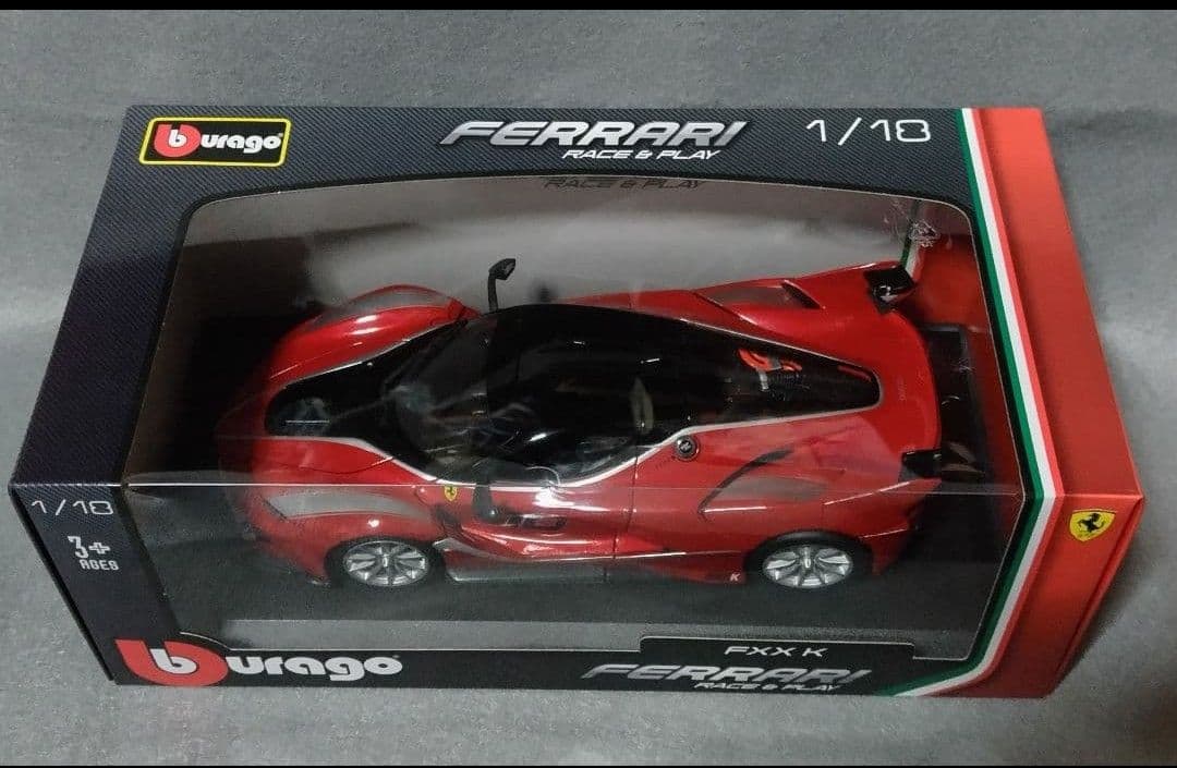 絶版ブラーゴBurago FXX K 1/18 ダイキャストカー