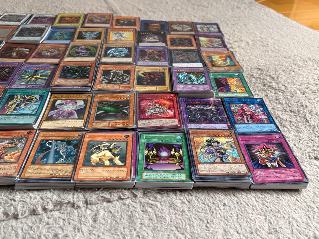 遊戯王　まとめ売り　スーパー、ウルトラ、シク　レリーフプリズマ　合計2300枚程