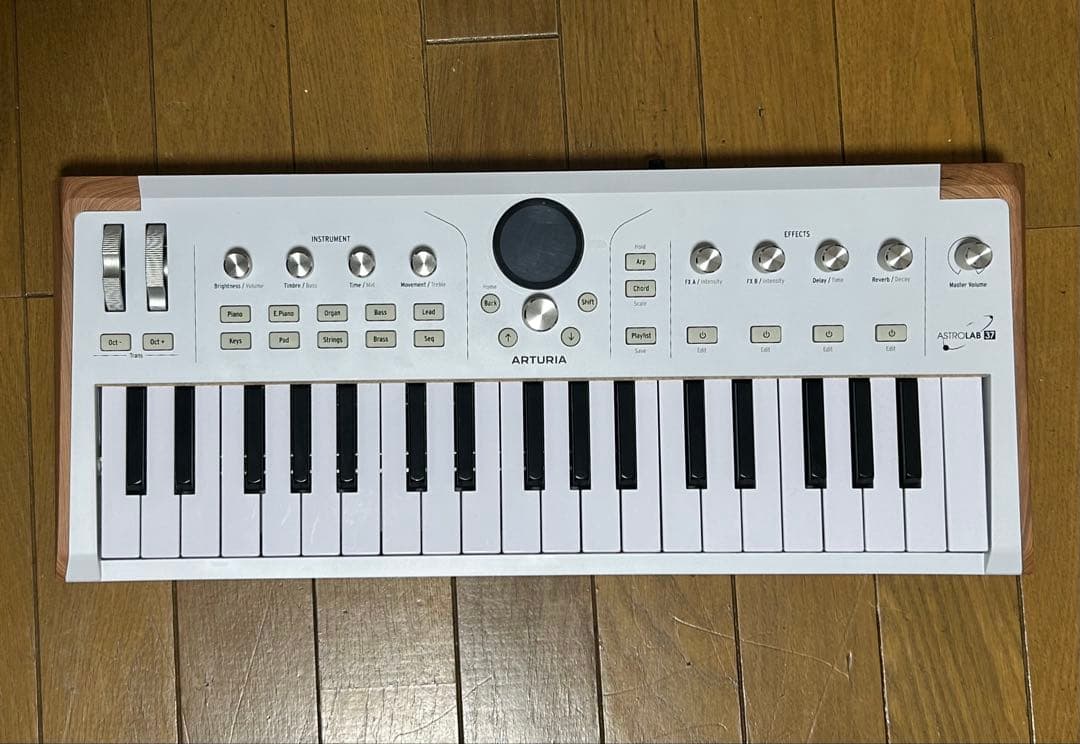 ARTURIA AstraLab 37 シンセサイザー
