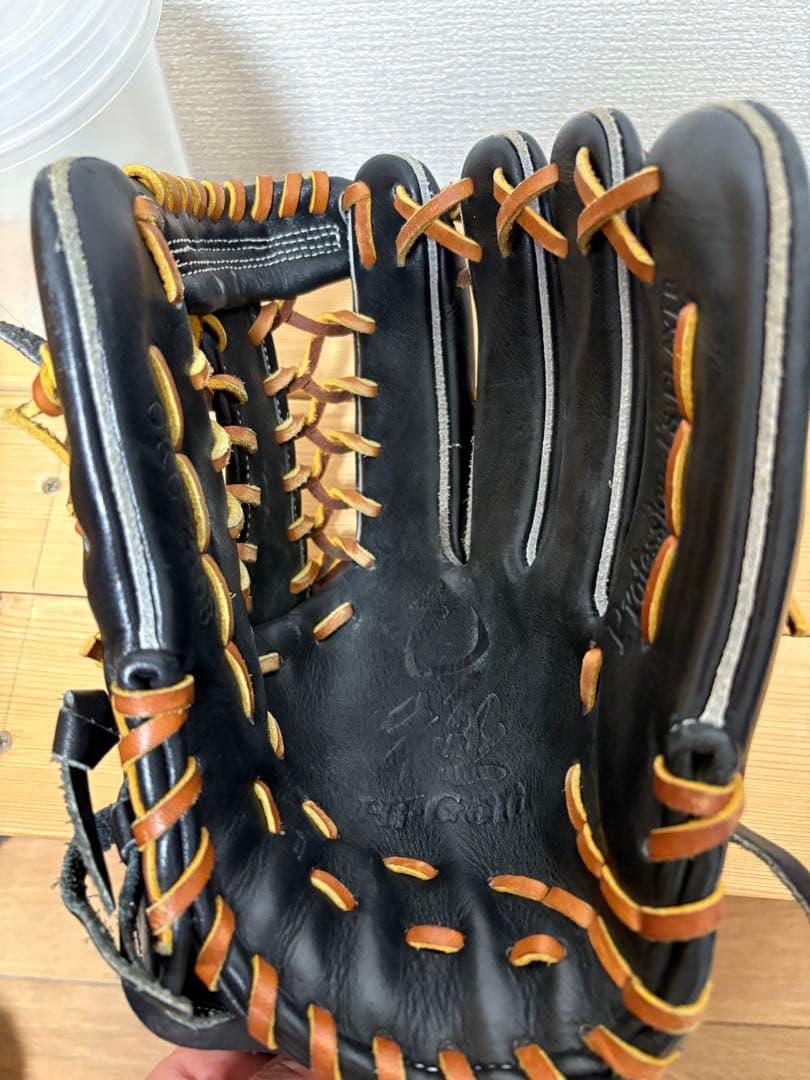 ハイゴールド 己極野球グローブ 収納袋付き
