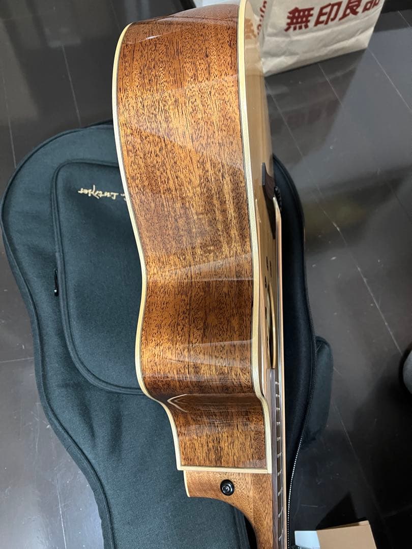 アコースティックギター　L.Luthier