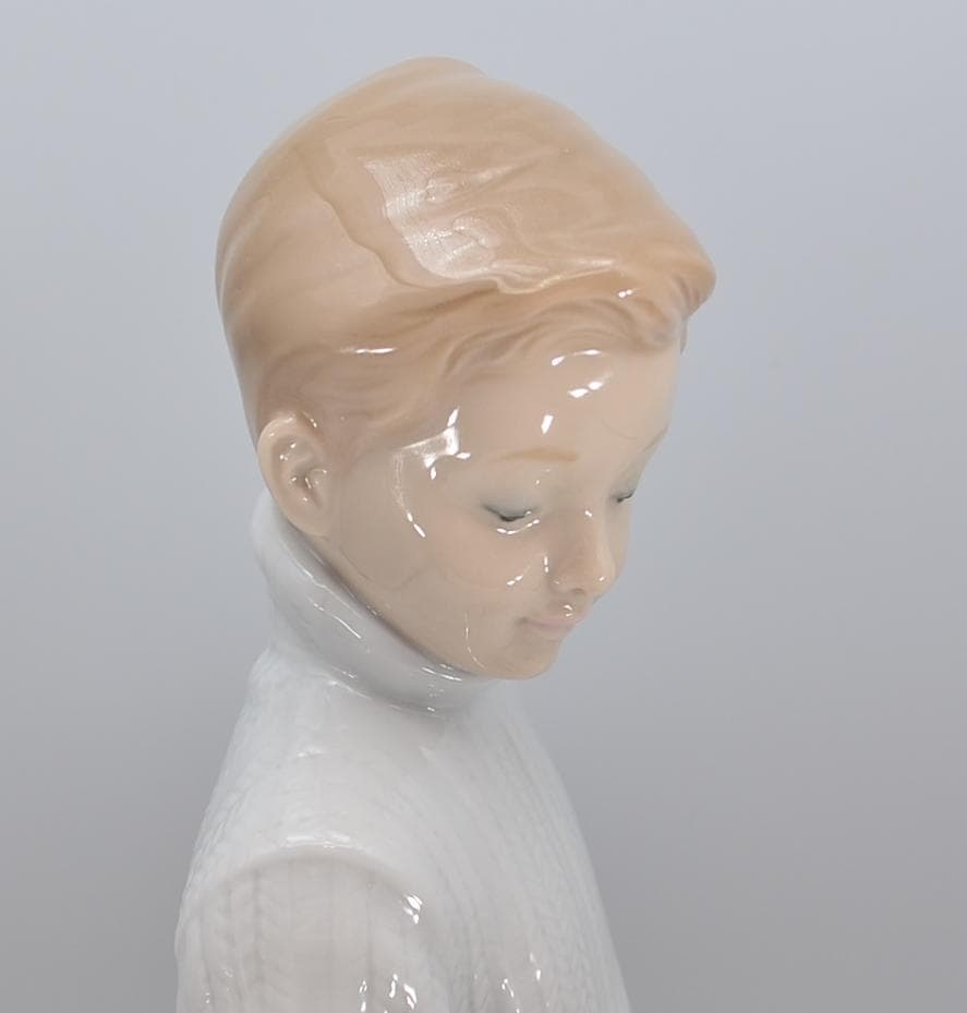私の大切な友人　＃6902　★リヤドロ　スペイン　光沢仕上げ　箱付き　美品