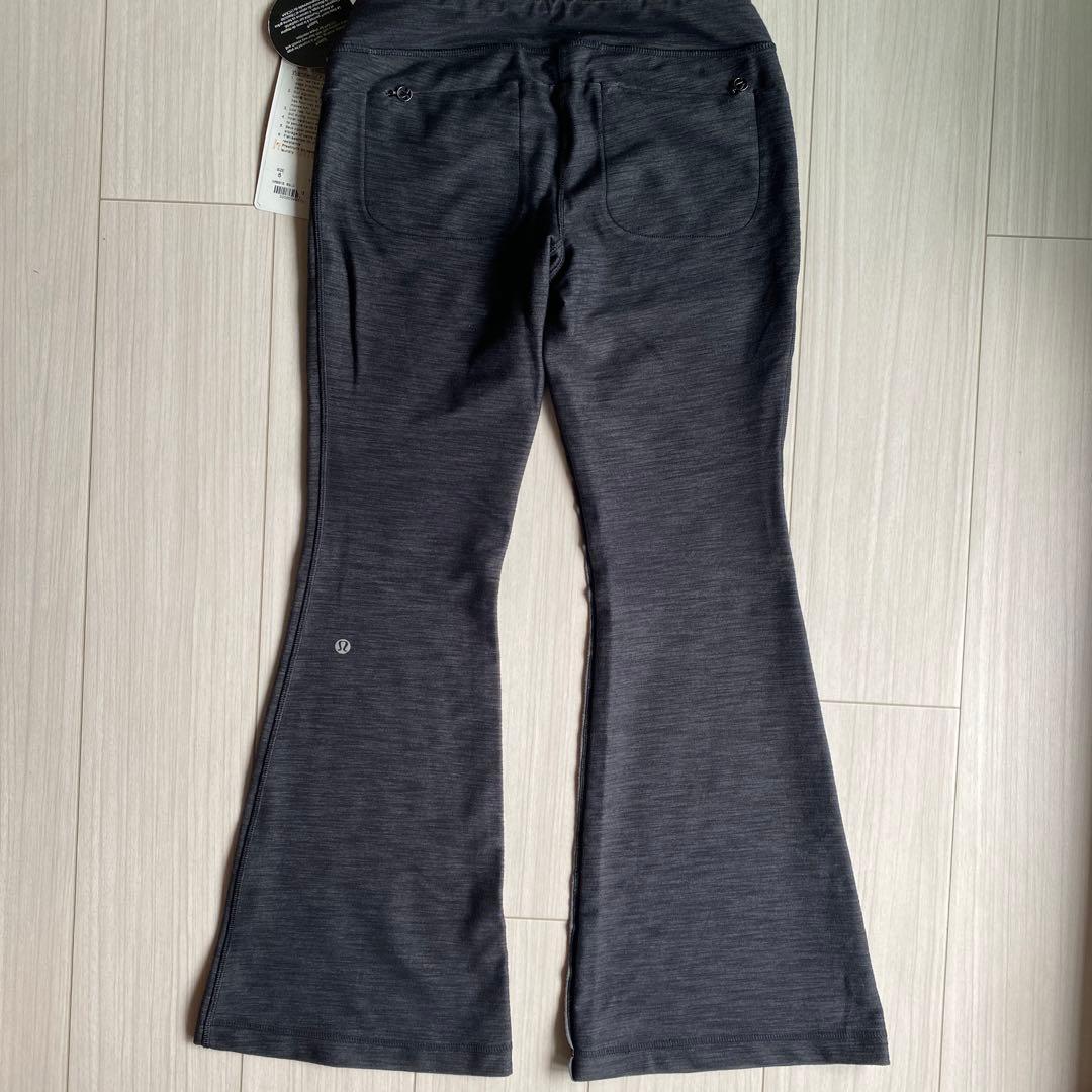 新品未使用品タグ付き　ルルレモン　パンツ　サイズ6