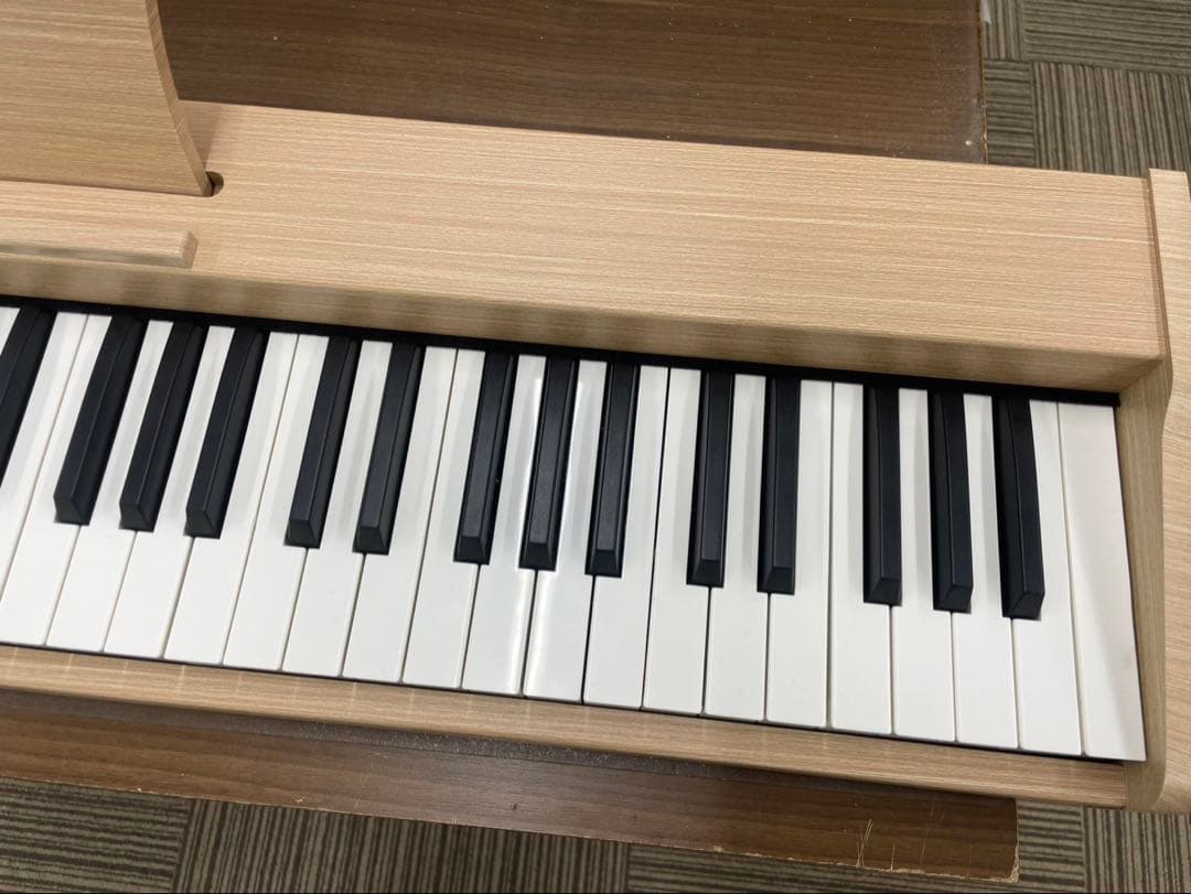 電子ピアノ88鍵盤　給電タイプ　木目調ボディ　オークベージュ