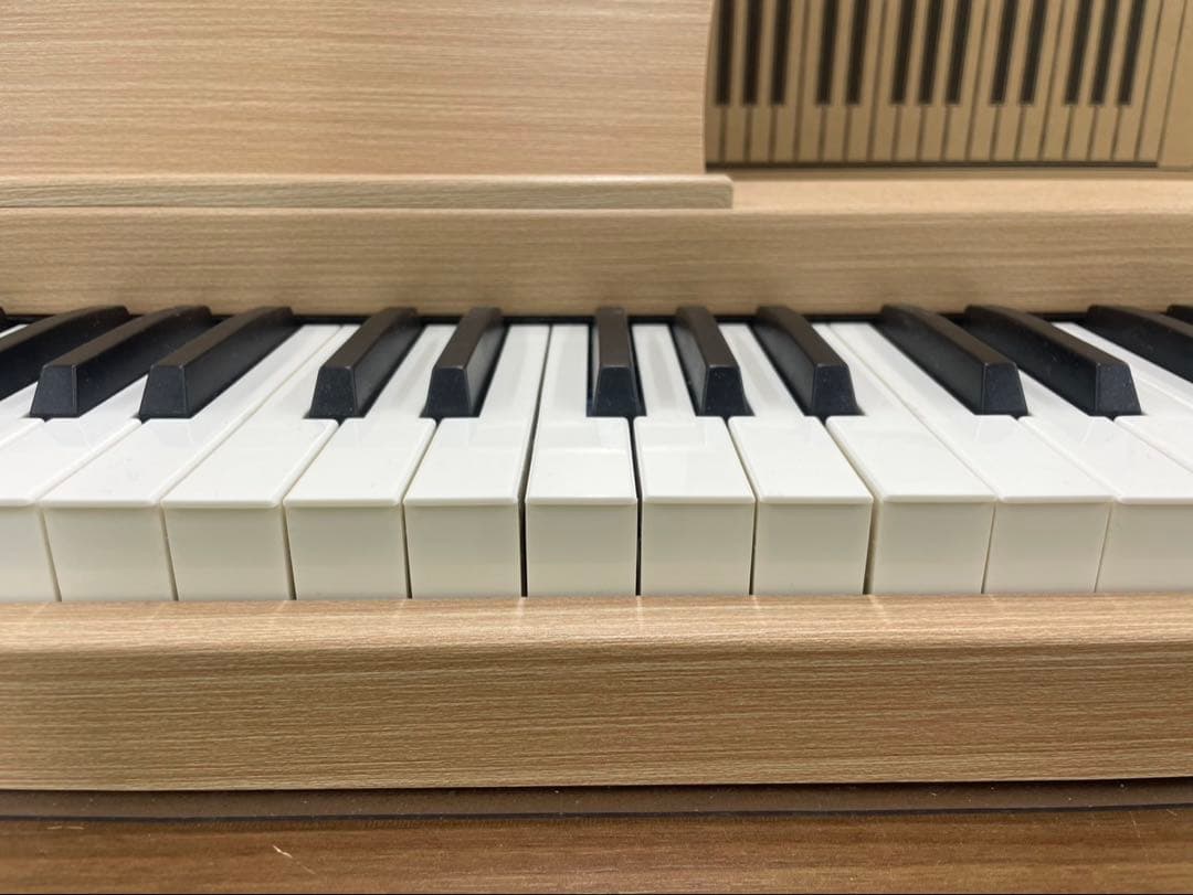 電子ピアノ88鍵盤　給電タイプ　木目調ボディ　オークベージュ