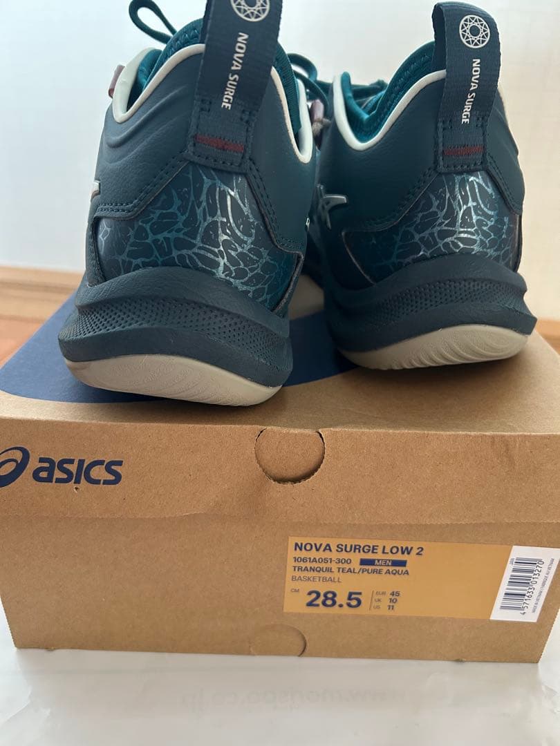 アシックス （ASICS）バッシュNOVA SURGE LOW 2 28.5cm