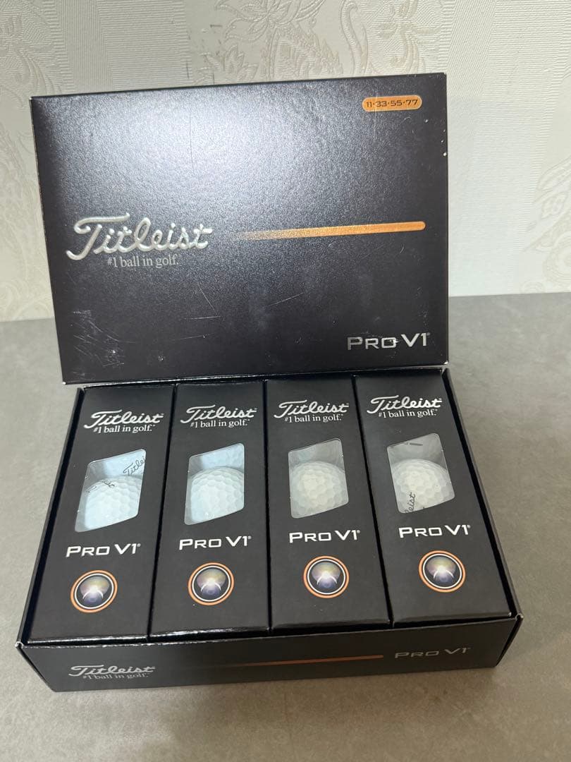 2025 TITLEISTタイトリストPROV1 プロV1 ダブルナンバー 4箱