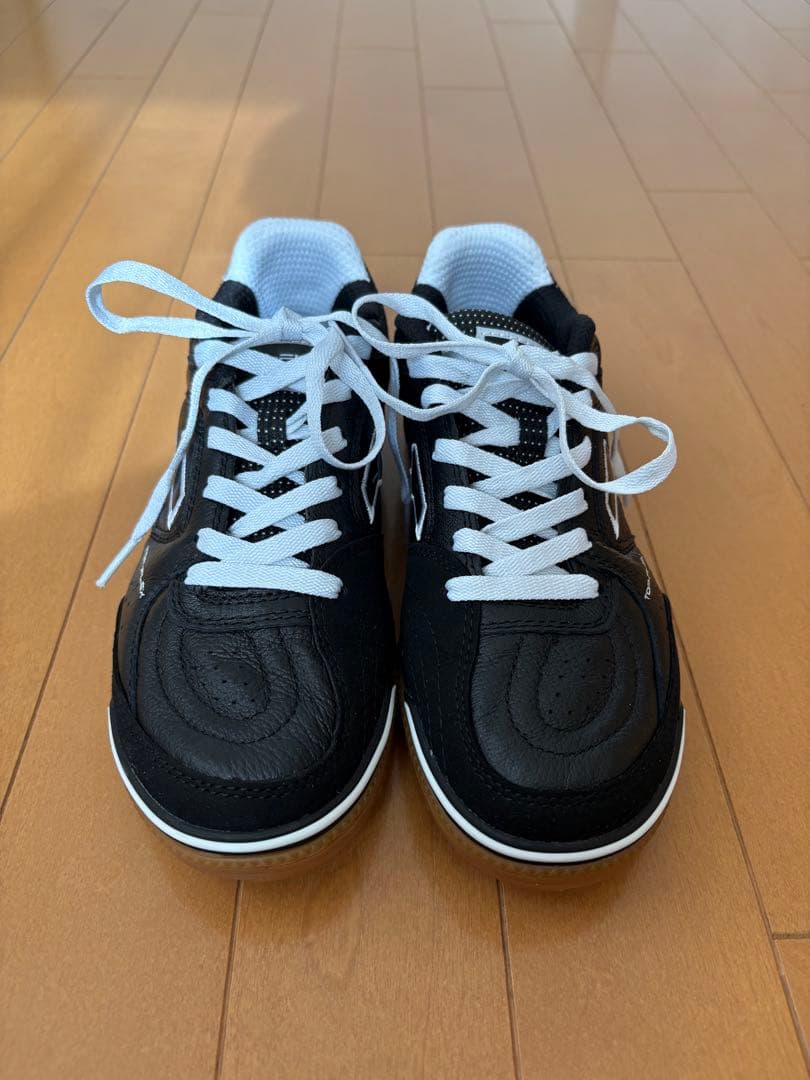 JOMA ホマ　TOP-FLEX フットサルシューズ ブラック/ホワイト