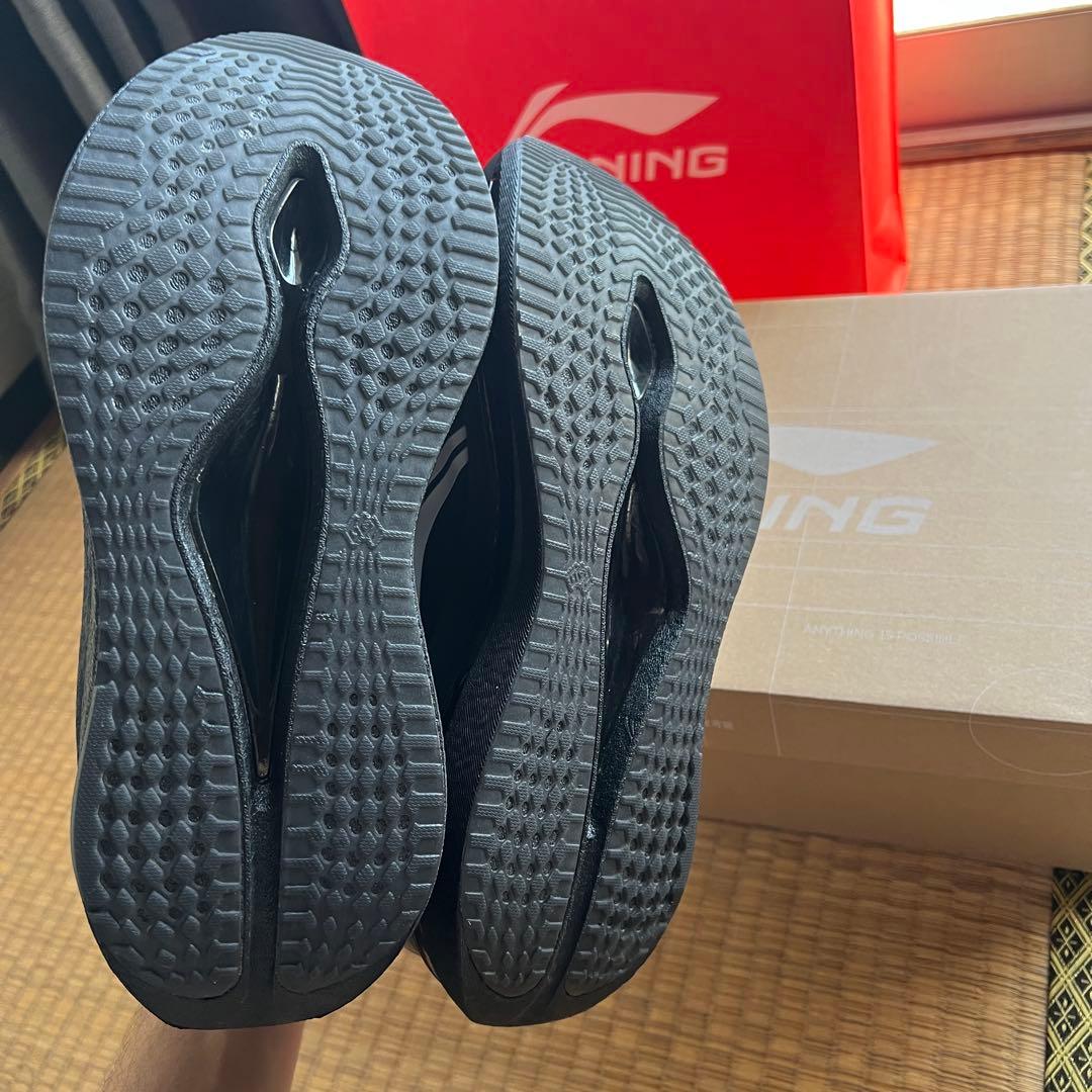Li-Ning リーニン日本未発売ランニングシューズ 11US 28.5cm
