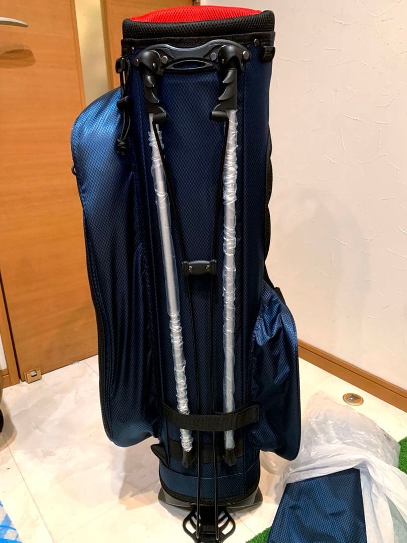 新品未使用　ブリヂストン　ツアーB スタンド　キャディバッグ　CBG423